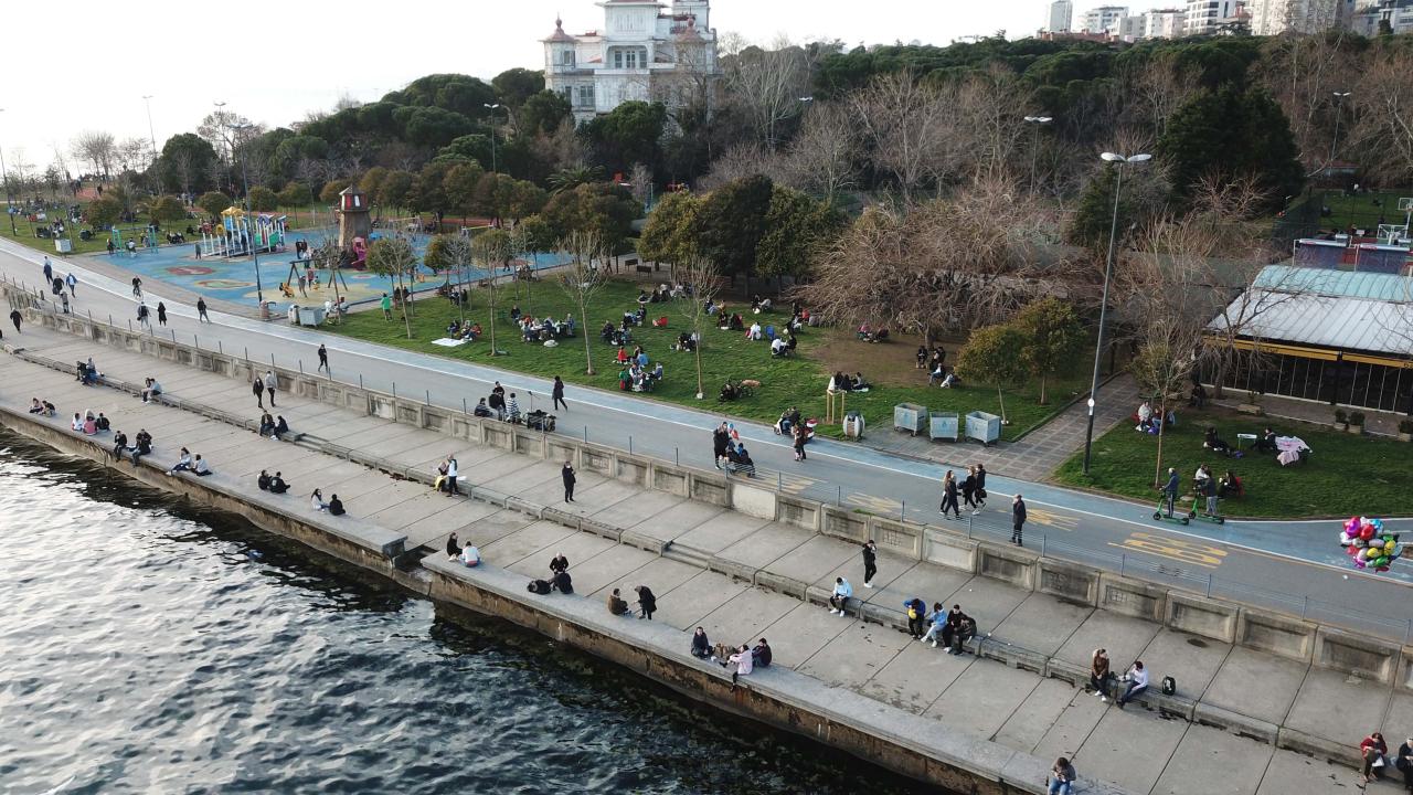 Caddebostan's seaside walking path and park in Kadıköy