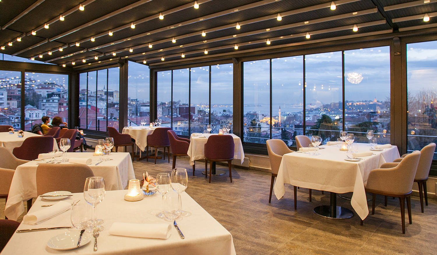 A refined plated course at Nicole